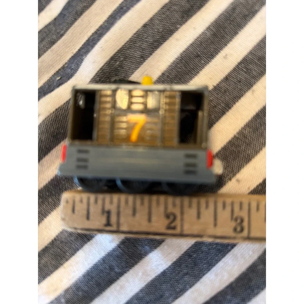 Toby the Tram Engine 2002 Take Along Thomas Friends Die-Cast Magnetic Train No 7